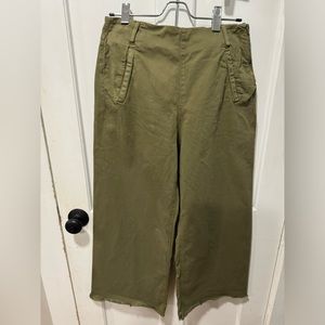 Women’s Zara wide leg/raw hem pants